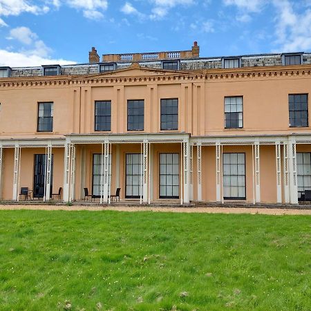 Beautiful 4 Bed House - Bedford Countryside Villa Sandy Eksteriør bilde